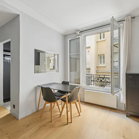 Apartment Terne Maillot - Gaston Bertandeau 1dbr Paris